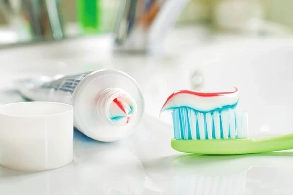 8 mitos de la pasta dental que debes saber