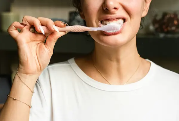 Señales de que estás usando un cepillo dental inadecuado
