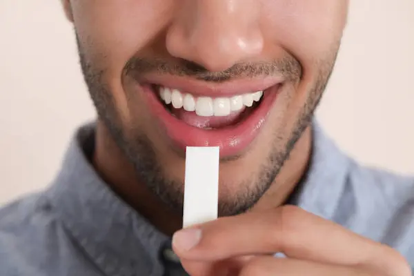 Cómo reducir el hábito de mascar chicle